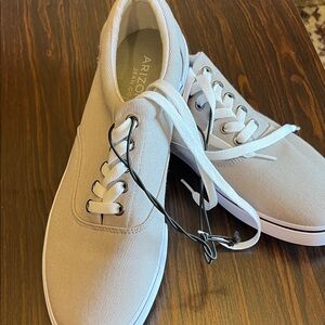 Arizona Jean Company Tan Sneakers